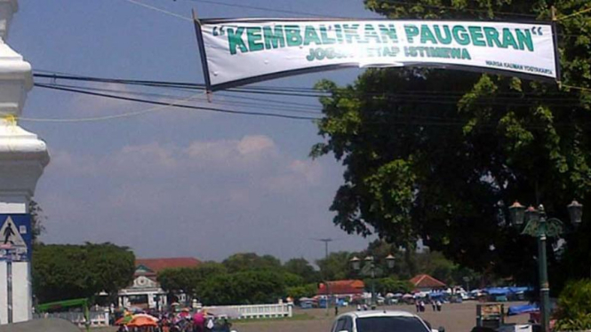 Salah satu spanduk protes sabda raja di Yogyakarta