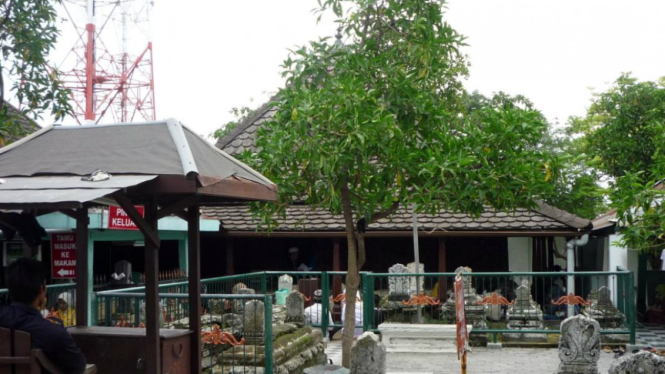 Makam Sunan Giri di Gresik, Jawa Timur.