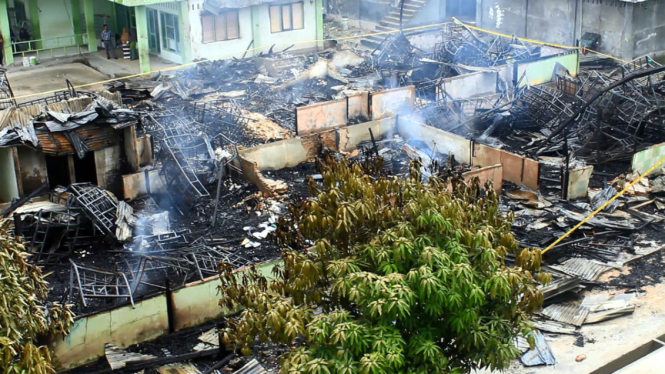 Kebakaran di pondok pesantren di Siak Hulu Kampar Riau. 