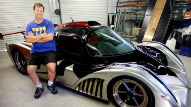 Nick Tomkinson dan mobil kreasinya, Redback Spyder