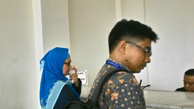 Mantan Kepala Sekolah SMAN 3 Jakarta, Retno Listyarti di Balai Kota DKI Jakarta