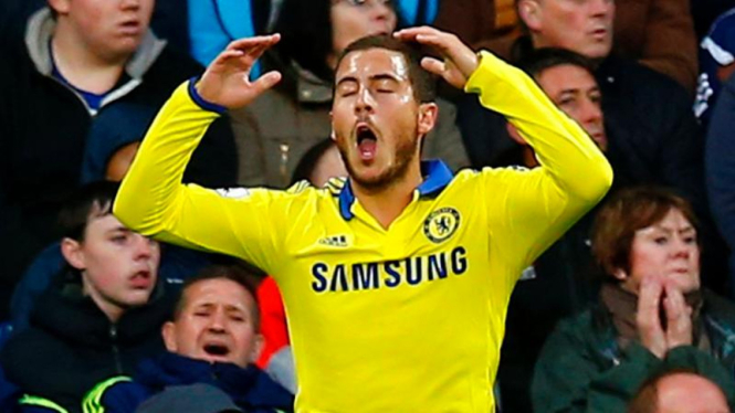 Reaksi pemain Chelsea, Eden Hazard, gagal cetak gol.
