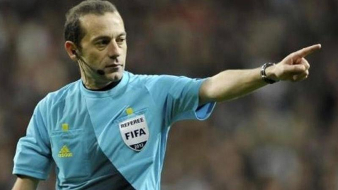 Wasit asal Turki, Cuneyt Cakir