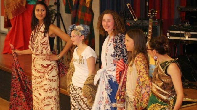 Warga Belanda pamerkan Batik khas Indonesia