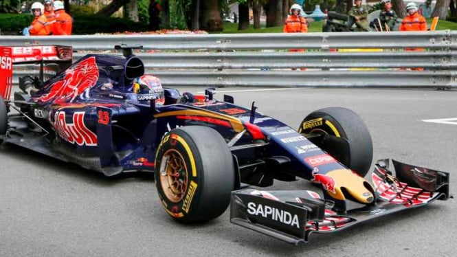 Pebalap Torro Rosso, Max Verstappen.