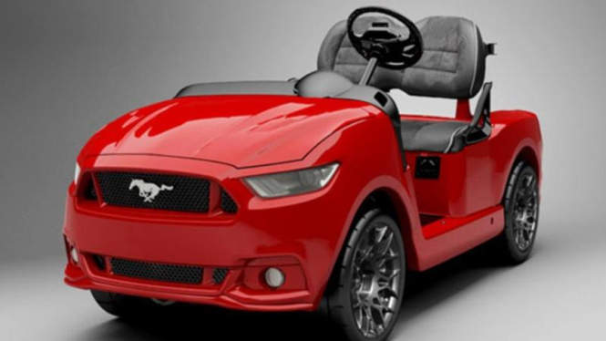 Ford Mustang ciptakan mobil golf paling keren