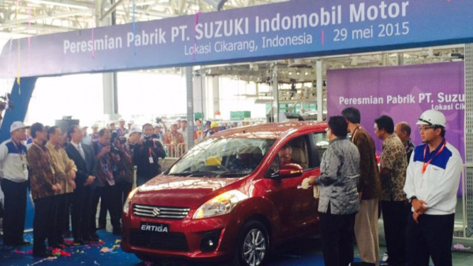 Peresmian pabrik baru Suzuki Indomobil Motor di Cikarang, Jabar.