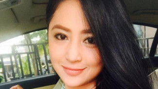 Kriteria Pria Idaman Dewi Perssik