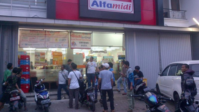 Mini market di Tebet dirampok.