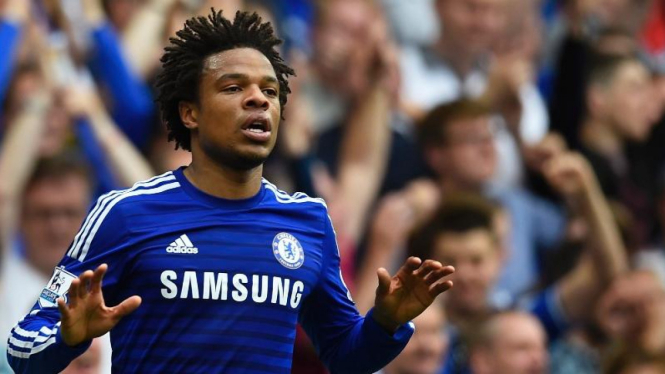 Penyerang Chelsea, Loic Remy