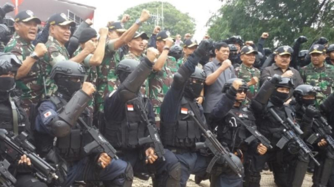 TNI Latihan Penanggulangan Anti Teror.