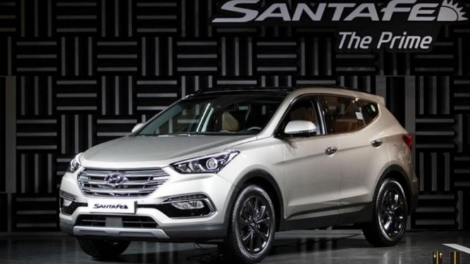 Hyundai Santa Fe 2016.