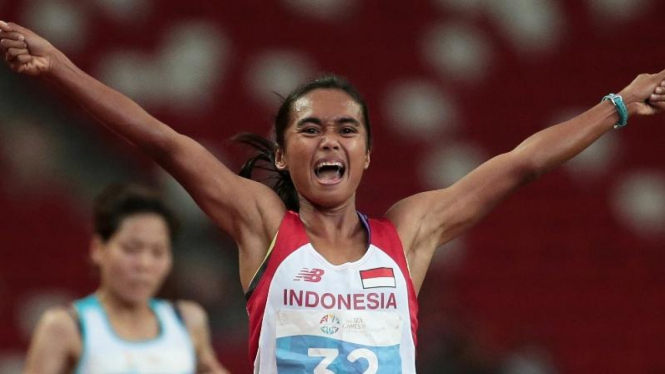 Pelari Indonesia, Triyaningsih, di SEA Games 2015.