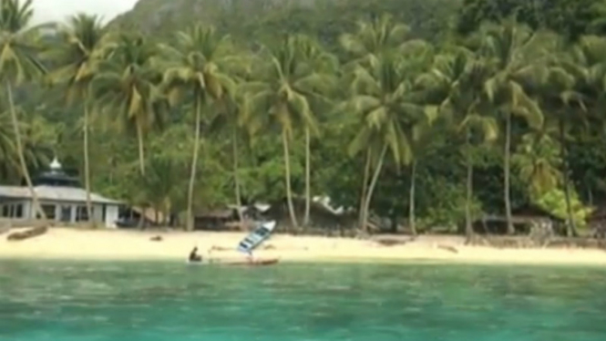 Teluk Sawai, Maluku.