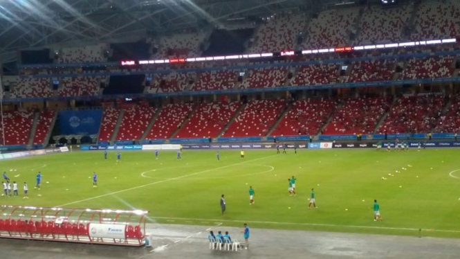 Timnas U-23 pemanasan jelang melawan Thailand di semifinal SEA Games 2015.