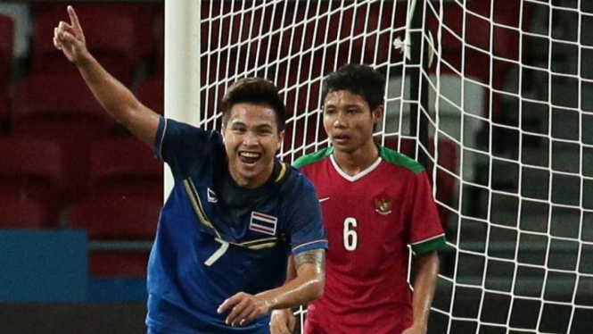 Pemain Thailand merayakan gol ke gawang timnas Indonesia U-23