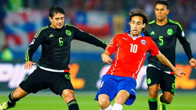 Pertandingan antara Chile dan Meksiko di Copa America 2015