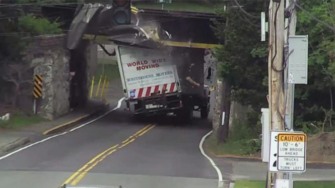 Underpass yang sering memakan korban truk