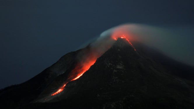 Gunung Sinabung Kembali Muntahkan Guguran Kubah Lava