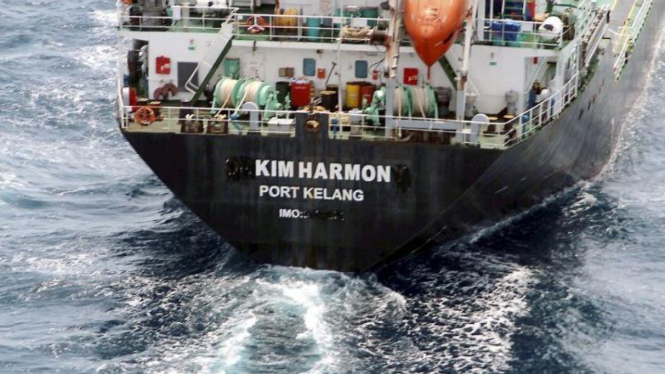 Pembajak mengecat nama tanker Malaysia Orkim Harmony