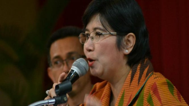 ADK Lembaga Penjamin Simpanan Destry Damayanti.