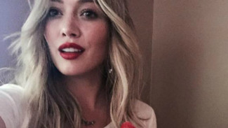 Hilary Duff Ngamuk Dituduh Lecehkan Anaknya Sendiri