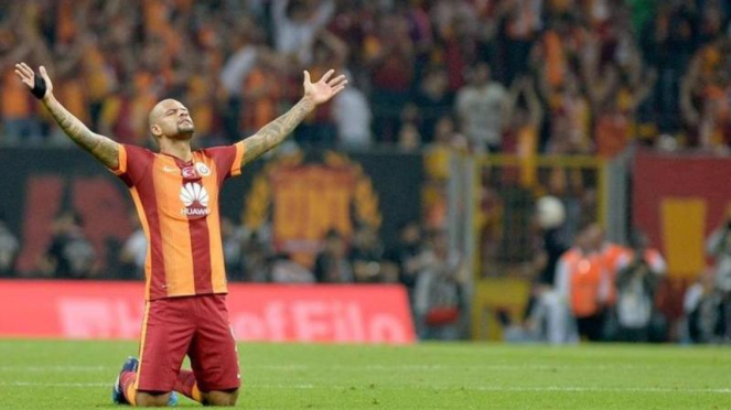 Gelandang Galatasaray, Felipe Melo