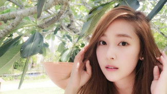 Foto Buka-bukaan Empat Artis Cantik Korea yang Dikecam