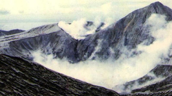 Gunung Colo