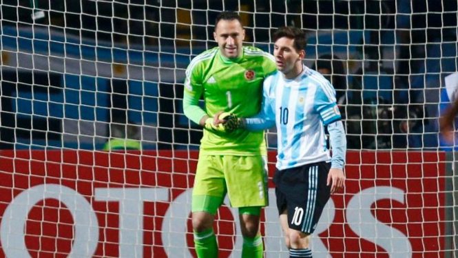 Kiper Kolombia, David Ospina, dan Lionel Messi
