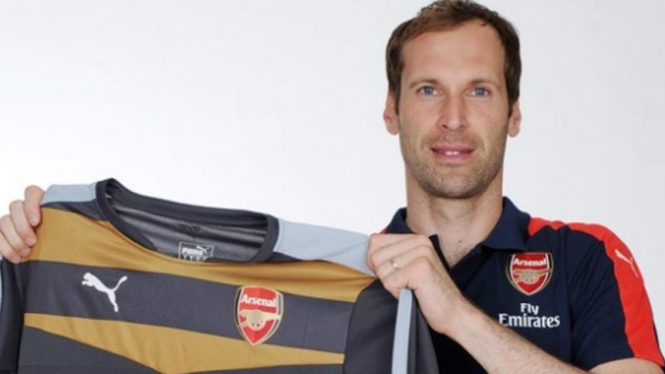 Penjaga Gawang Arsenal, Petr Cech