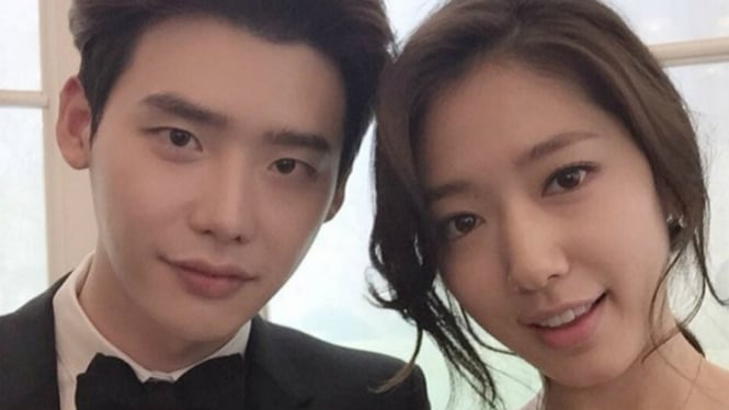 Lee Jong Suk dan Park Shin Hye.