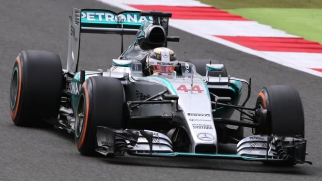 Pembalap Tim Mercedes, Lewis Hamilton