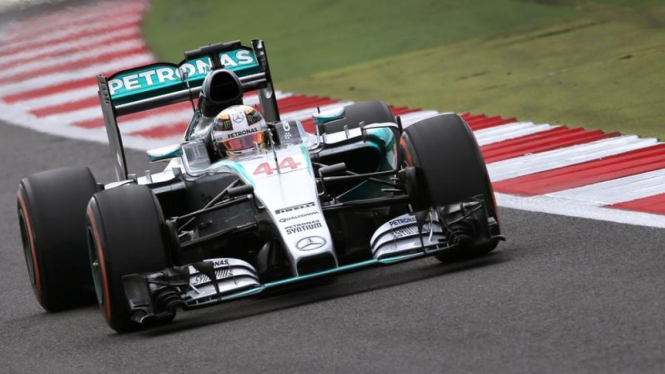 Pembalap Tim Mercedes, Lewis Hamilton