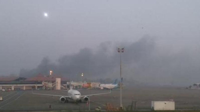 Kebakaran di Terminal 2E Bandara Soetta.