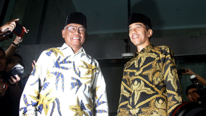 Joko Widodo-Jusuf Kalla Buka Puasa di KPK