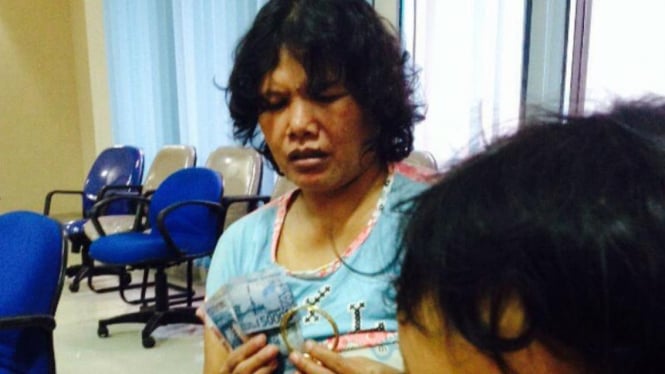 Putri Handayani (46), pengemis tajir asal Sumedang, Jawa Barat. 