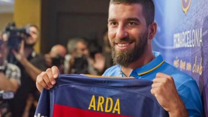 Gelandang Barcelona, Arda Turan