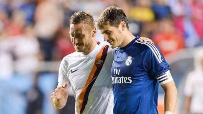 Francesco Totti dan Iker Casillas