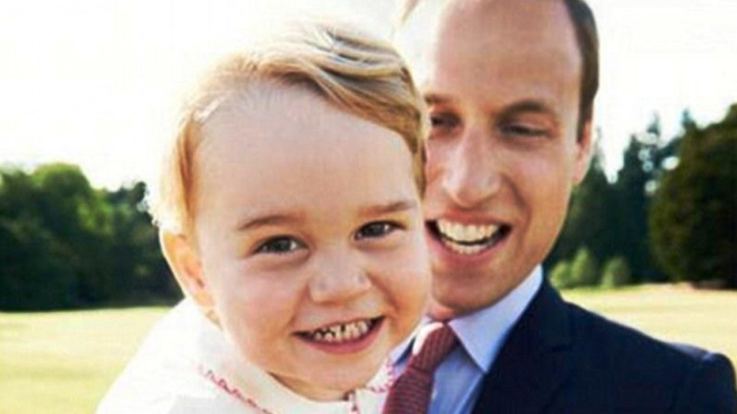 Foto langka Pangeran George dan Pangeran William