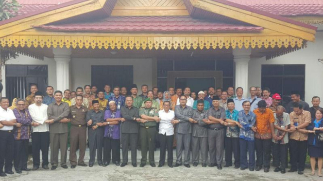 Forum Komunikasi Pimpinan Daerah Riau.