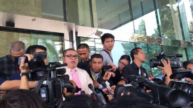 Razman Arief Nasution, pengacara Guburnur Sumatera Utara.
