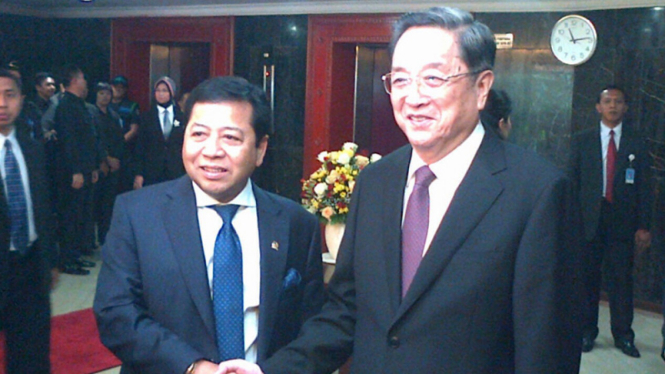Ketua DPR RI Setya Novanto menerima kunjungan Ketua MPR RRT