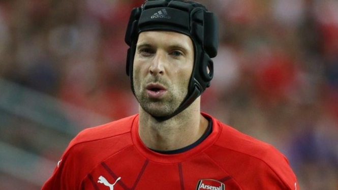 Kiper Arsenal, Petr Cech