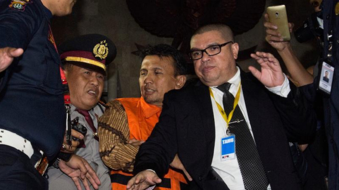 Gubernur Sumatra Utara Gatot Pujo Nugroho ditahan KPK