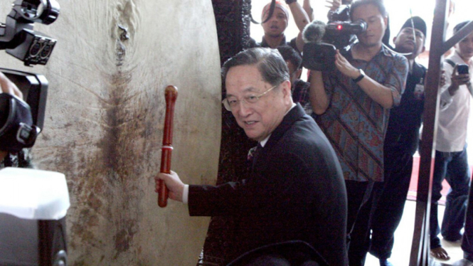 Ketua MPR Cina Mr. Yu Zhengsheng Pukul Bedug Istiqlal