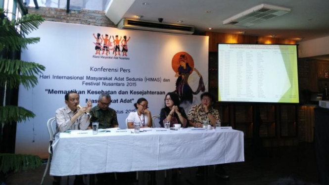 Konferensi Pers Hari Internasional Masyarakat Adat Sedunia.