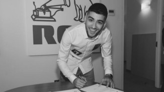 Idul Fitri, Zayn Malik Rindu Keluarga?