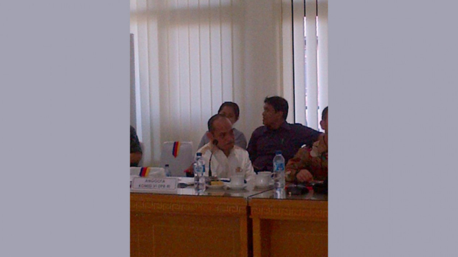 Pertemuan Komisi VI DPR RI dengan Direktur PLN Operasi Indonesia Timur