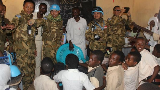 Aktivitas prajurit Garuda di sekolah Darfur Barat, Sudan